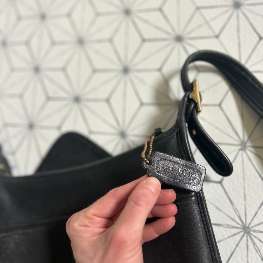 Coach Vintage Crossbody Bag - Picture 2 of 8